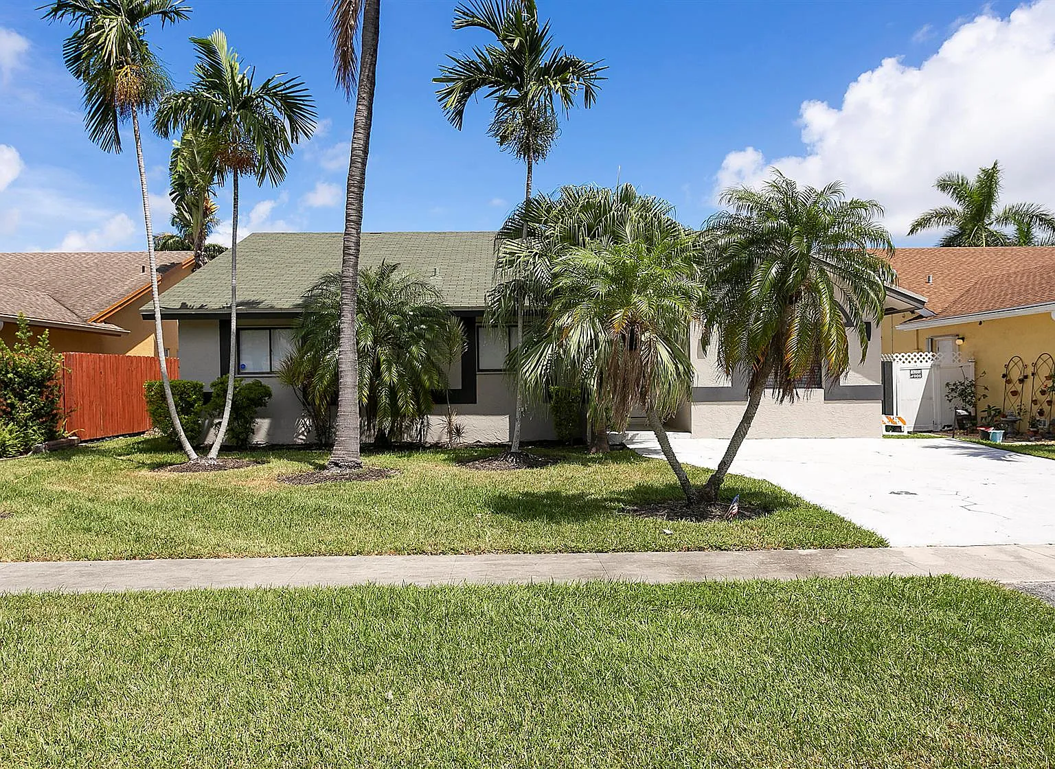 Central Dania Heights — Photo 1