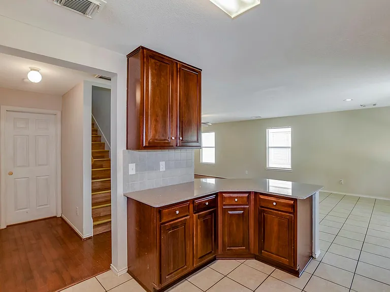 18231 Valebluff Ln — Photo 11