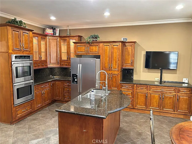 300 S Timken Rd — Photo 14