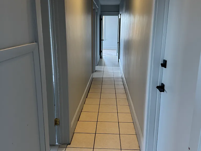 17 W High St #201 — Photo 2