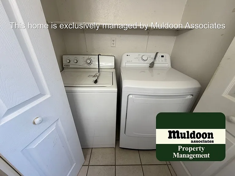 4430 Drummond Cir — Photo 16