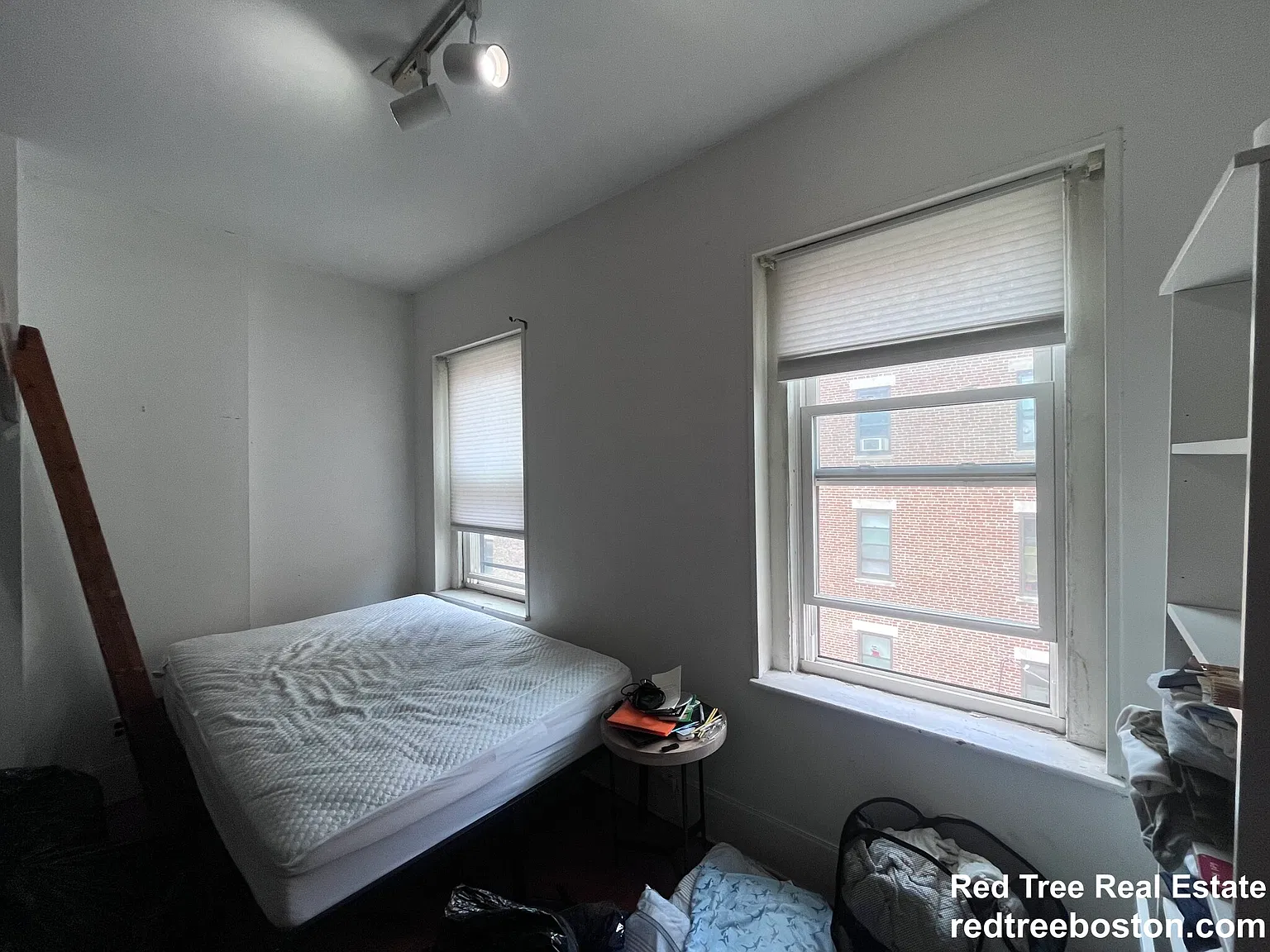 3 bed, 775 sqft, $3,200 — Photo 1