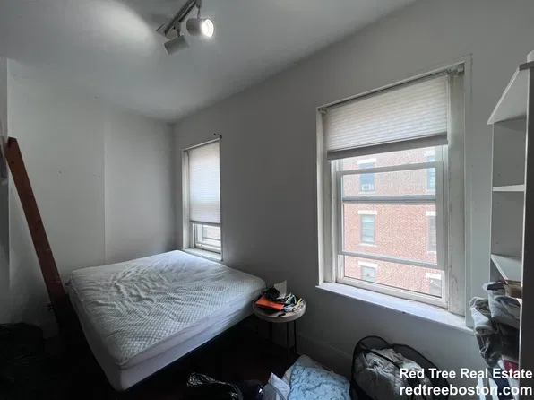 17 Aberdeen St APT 3, Boston, MA 02215