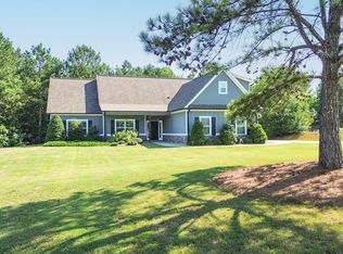 934 Ashley Glen Dr, Williamson, GA 30292