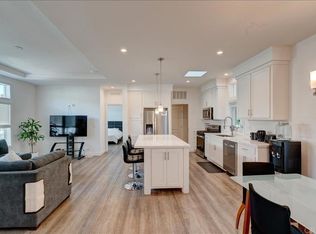 85 Oakwood Ln, Oceanside, CA 92054
