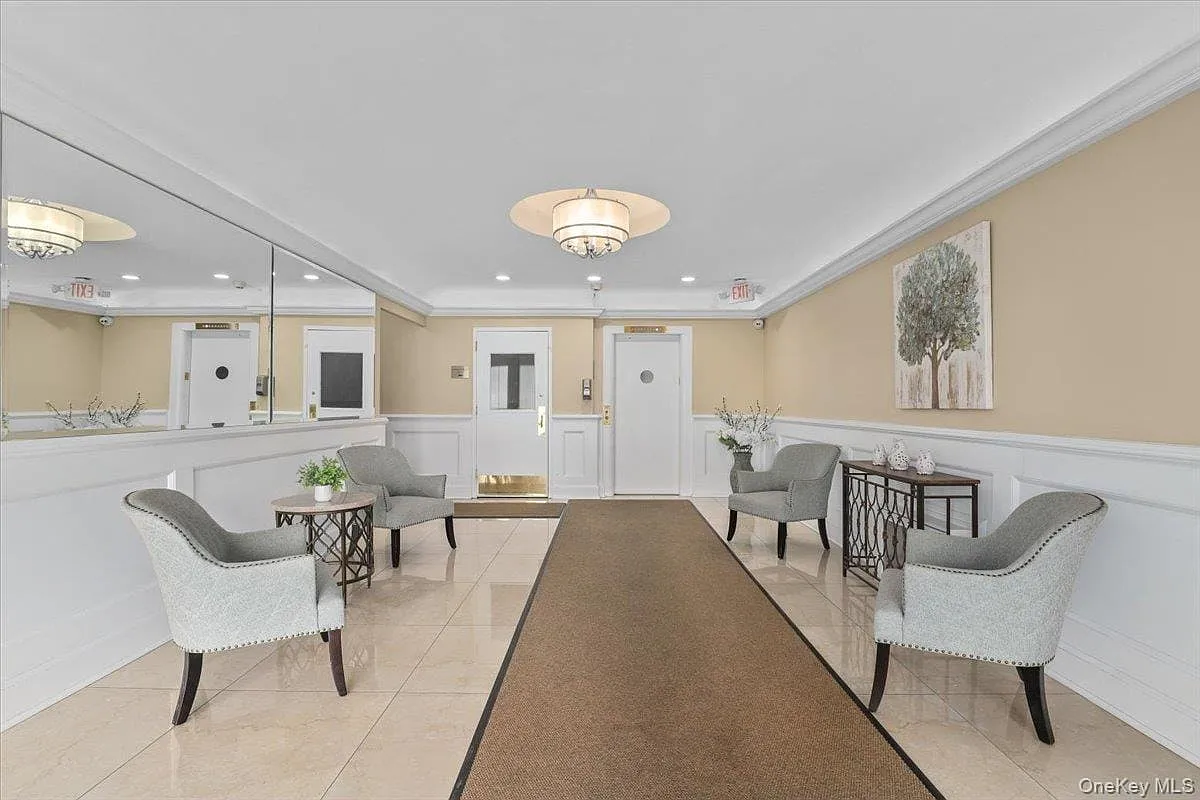 1 bed, 1.0 bath, 713 sqft, $2,500 — Photo 3