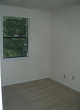 4th image of 4014 Sweetbriar Dr