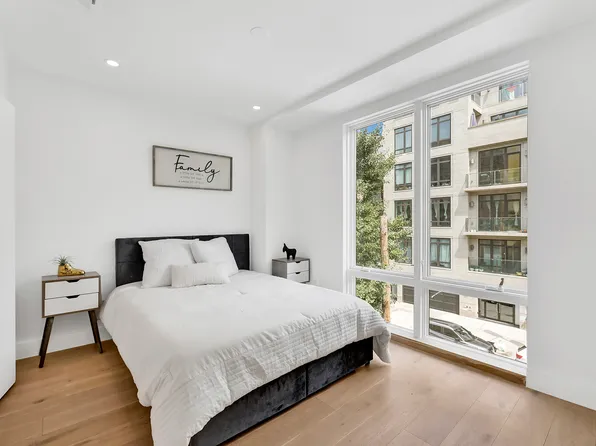 156 Tompkins Avenue image 6 of 14