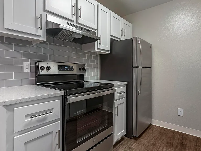 Portofino Apartments — Photo 16