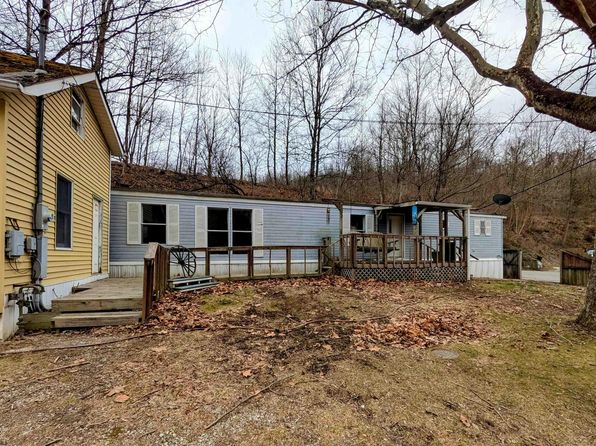 9572 National Rd, Valley Grove, WV 26060