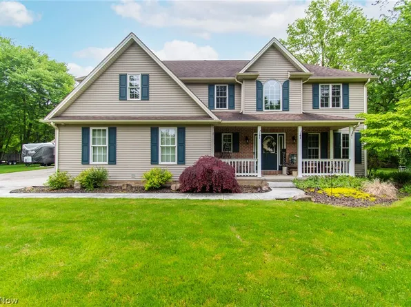 4855 Logan Way, Hubbard, OH 44425