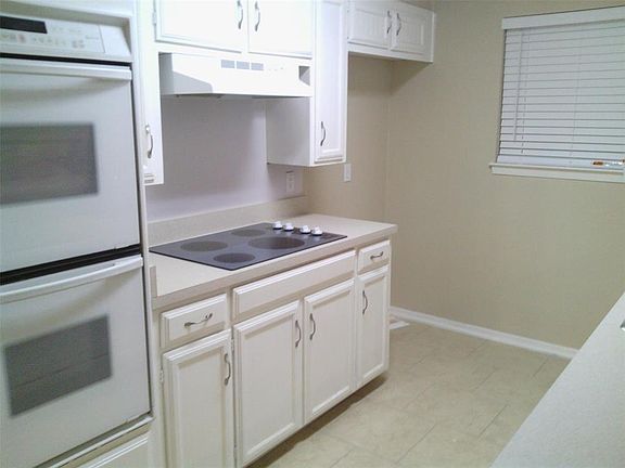 4th image of 5104 Winesanker Way