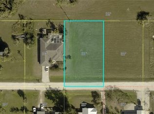 831 Whispering Pines Rd, Cape Coral, FL 33993