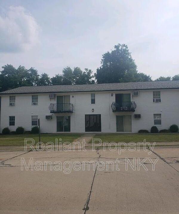 1st image of 2 Willow St #3