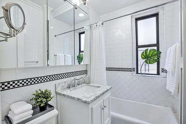 Sold by Douglas Elliman | media 14