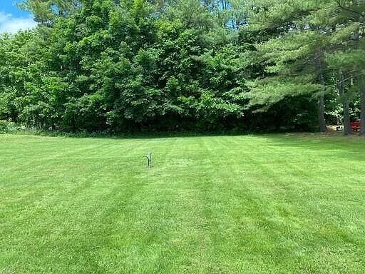 2nd image of 8 Robinson Gardens #8
