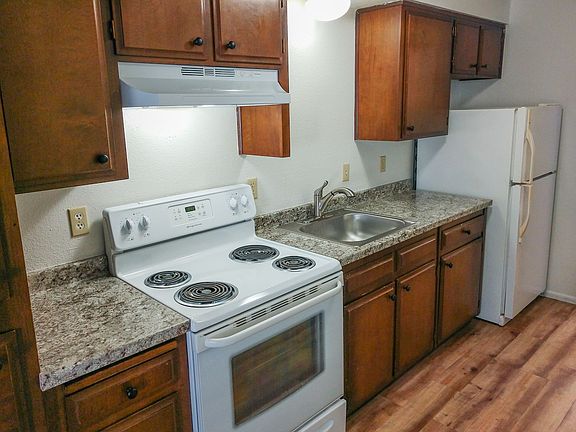 5th image of 3501 Manor Dr NE #3562