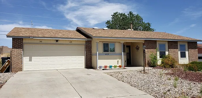 3 bed, 2.0 bath, 1202 sqft, $1,800 — Photo 1
