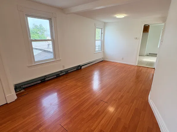 176 Saint Marys Ave #2, Staten Island, NY 10305