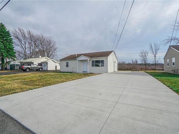 4th image of 4715 Isherwood Dr