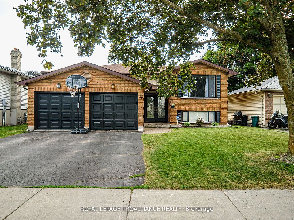 1st image of 11 Springbrook Cres