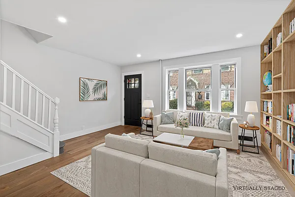 Sold by HomeDax Real Estate | media 2