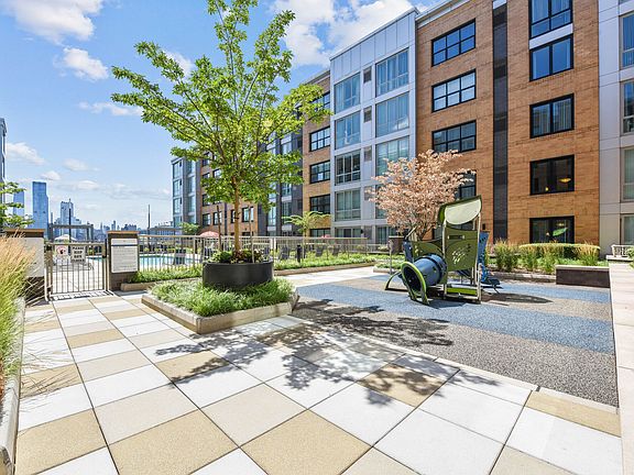4th image of 1600 Harbor Blvd #3708
