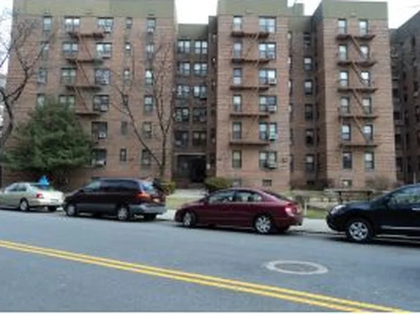 2555 Batchelder Street image 1 of 1