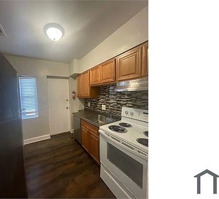 4th image of 2830 R St SE APT 1