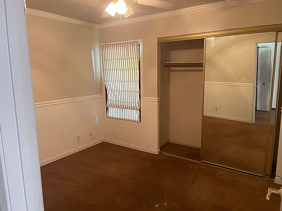 3rd image of 3328 Riverton Way