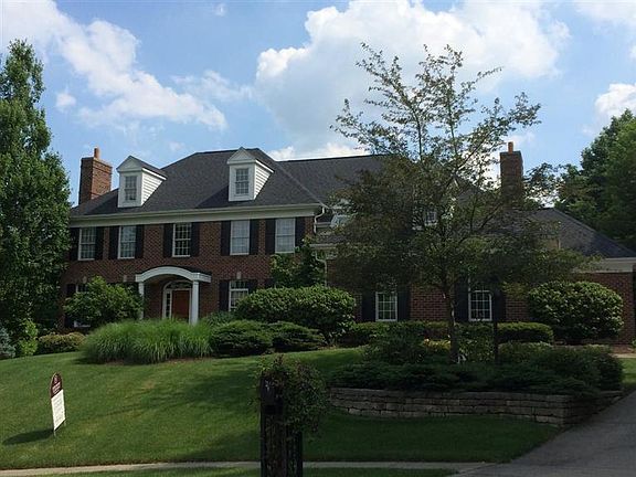 3rd image of 3925 Creekway Trl
