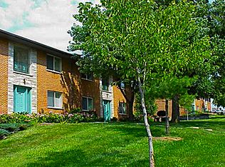 3743 Hickory House Ln APT 4, Saint Louis, MO 63125