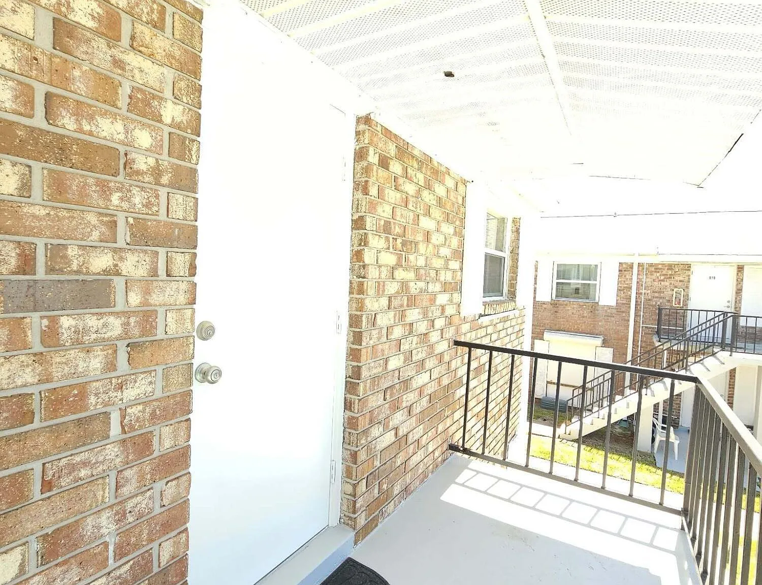 2 bed, 2.0 bath, 1023 sqft, $1,750 — Photo 2