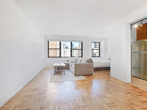 200 East 27th Street image 1 of 16