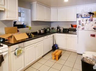 2917 N Halsted St APT GDN, Chicago, IL 60657