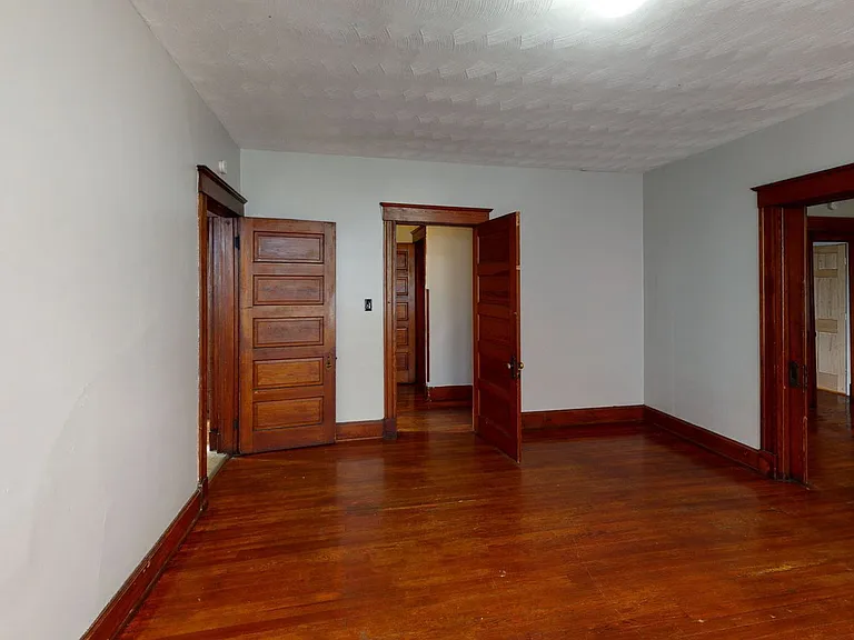 229 Atkinson St #1 — Photo 4