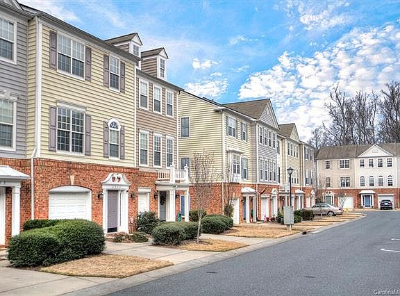4th image of 2932 Castleberry Ct