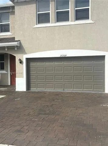 4 bed, 2.5 bath, 2980 sqft, $3,750 — Photo 4