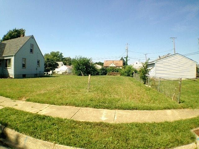 1st image of 805 Princeton Ave