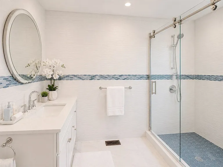 4 Baldwin St #4 — Photo 8