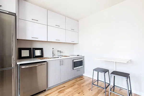 Rented by Tri State Commercial Realty | media 13