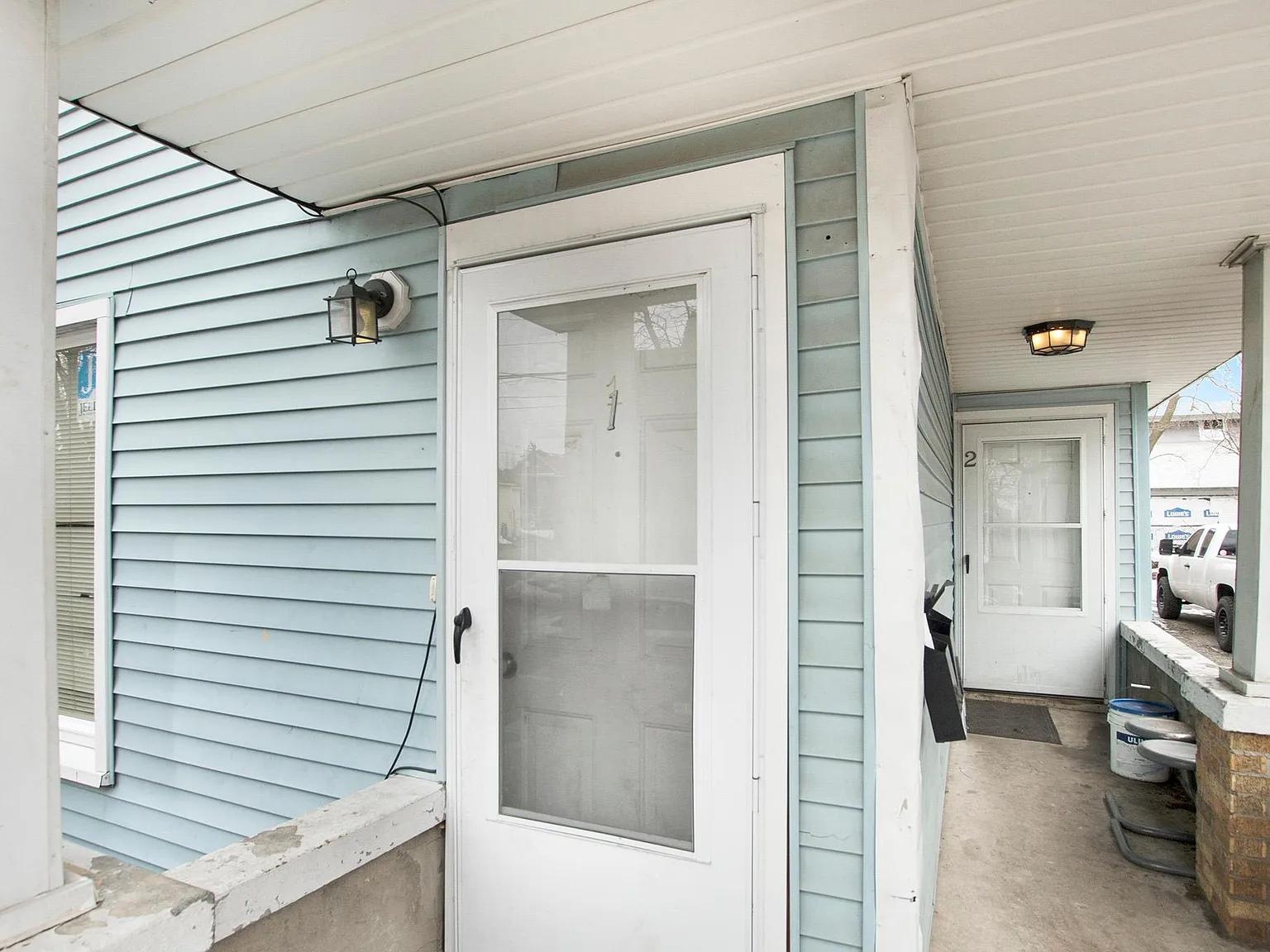334 Indiana Ave SW — Photo 2