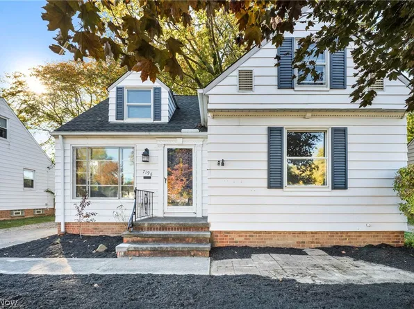 7198 Greenleaf Ave, Parma, OH 44130