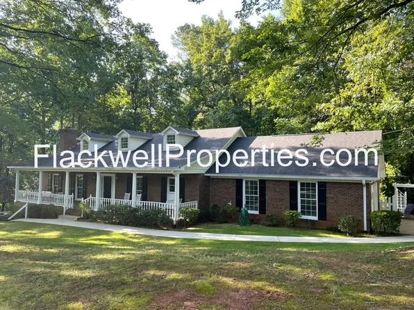 103 Oakwood Dr, Cumming, GA 30040