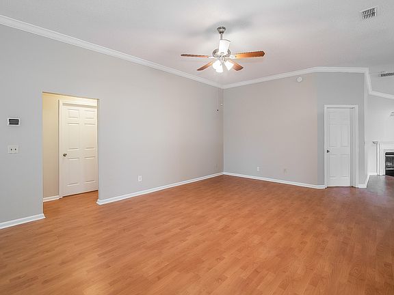3rd image of 3152 Swooping Willow Ct W