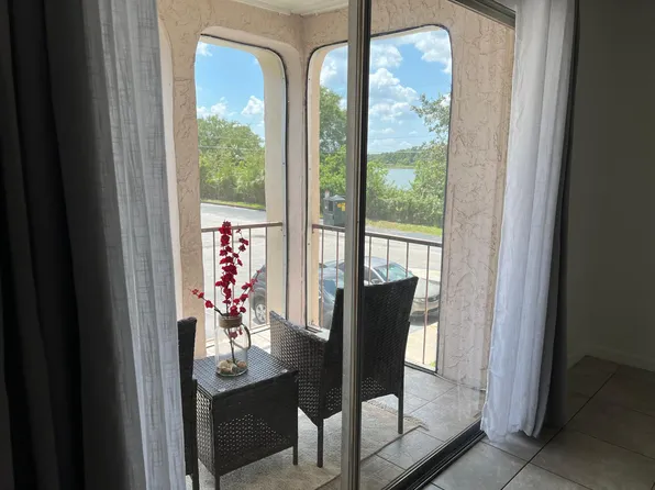 544 Orange Dr APT 23, Altamonte Springs, FL 32701