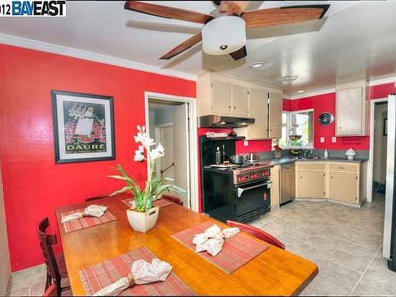 5th image of 885 Kolln St