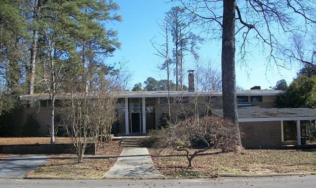 1st image of 240 White Ave