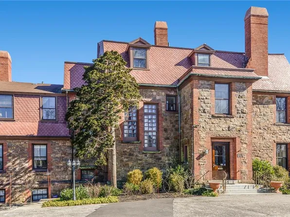 396 Gibbs Ave #B, Newport, RI 02840
