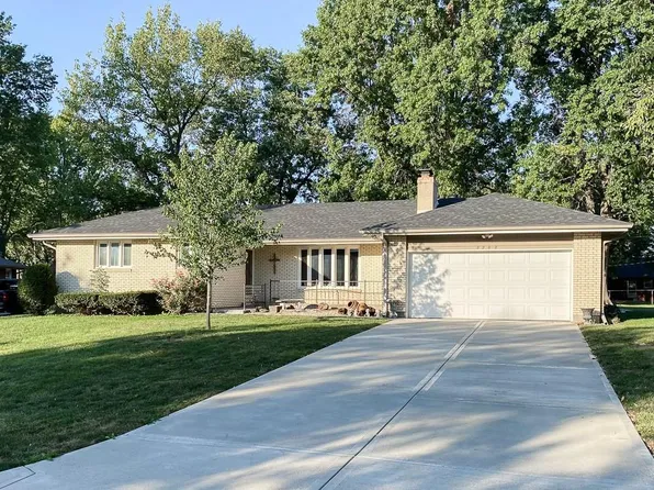 2202 N 154th St, Basehor, KS 66007